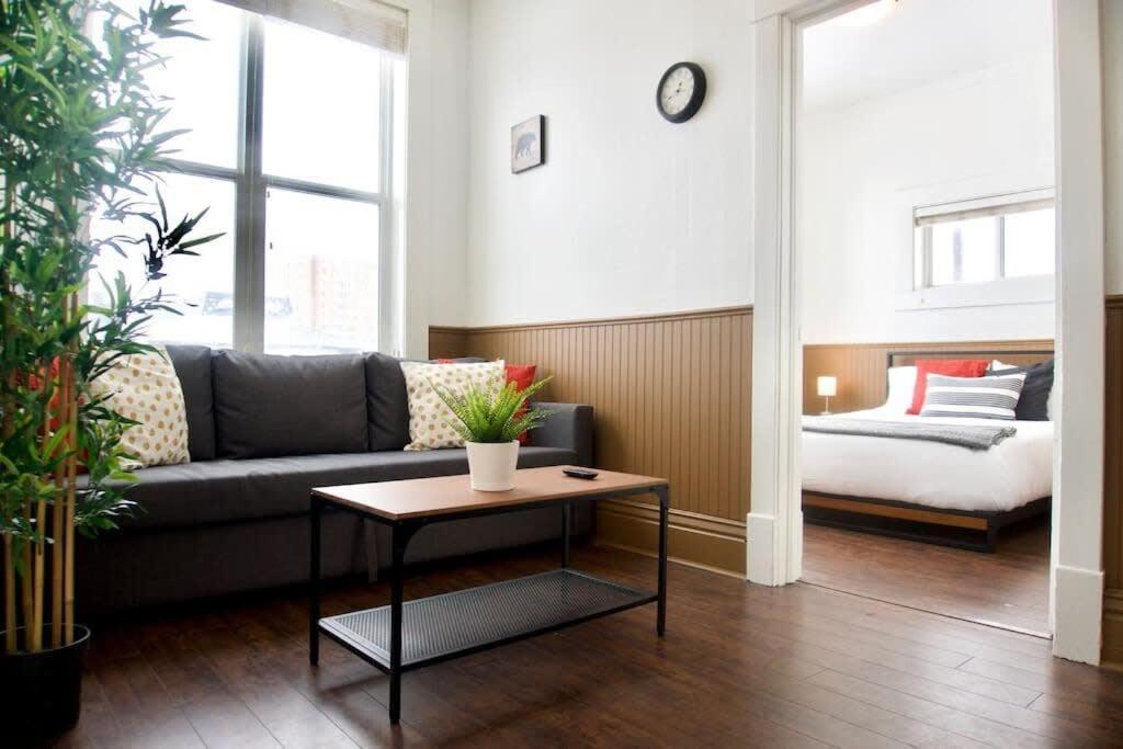 Spacious Condo In Moose Jaw - Large 2 Bedroom Parking Coffee Exterior foto